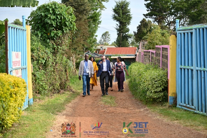  BUSINESS DEVELOPMENT SERVICES CLASSROOM TRAINING AS WORLD BANK TEAM REVIEWS TRAINING IMPACT IN MURANG’A 5